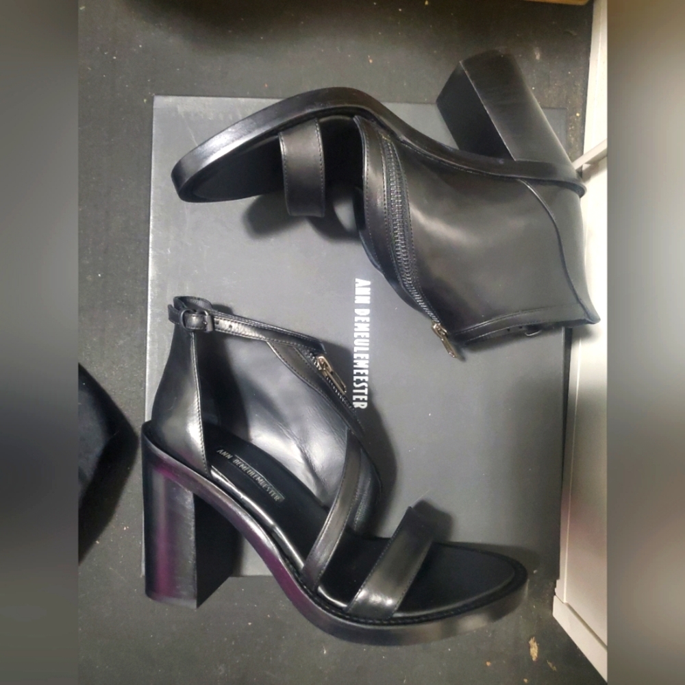 NWT Ann Demeulemeester Ratio Nero Leather Heels Size 7.5W